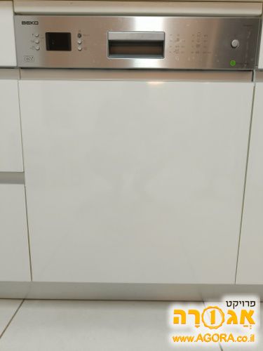 מדיח כלים חצי אינטגרלי בקו