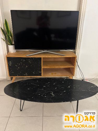 שידת טלוויזיה ושולחן סלון