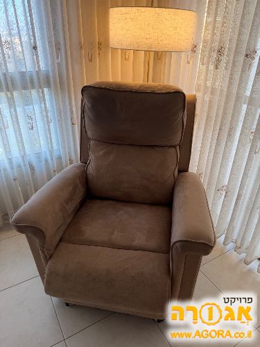 כורסא חשמלית