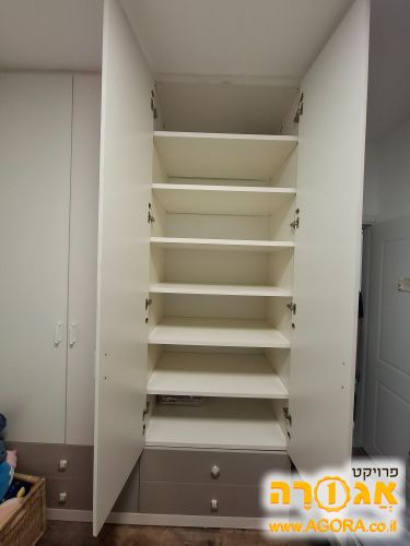ארון קיר 4 דלתות 1.80 רוחב