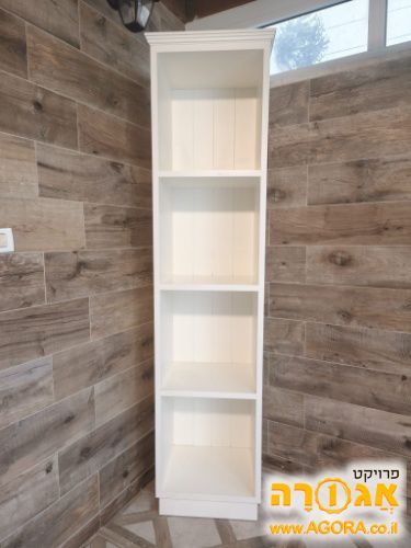 ארון ספרים