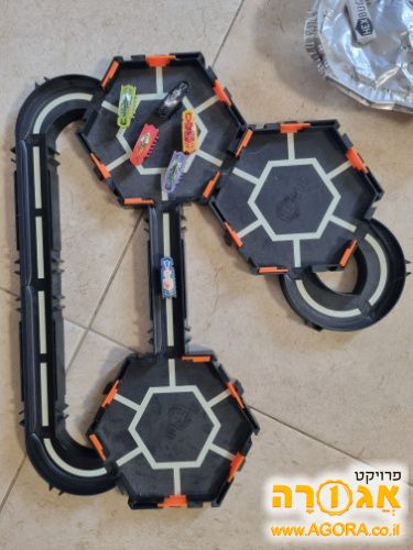 משחק חרקים רובוטים hexbug
