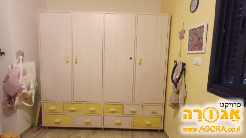ארון בגדים