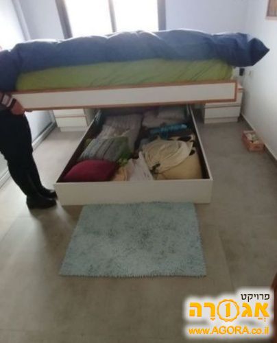 מיטה זוגית