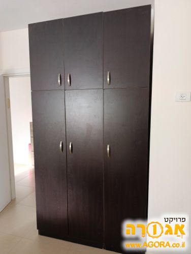 ארון בגדים