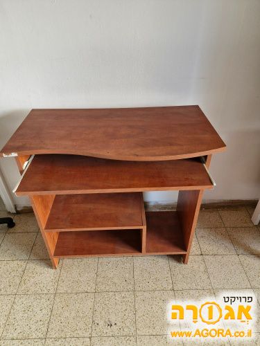 שולחן מחשב
