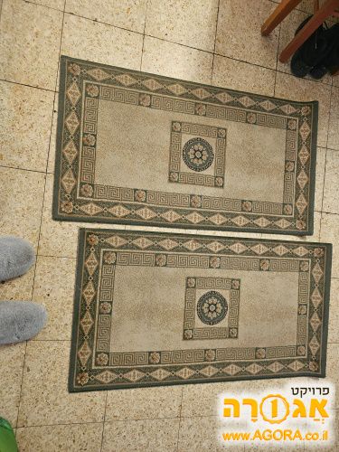 שטיחונים לחדר שינה