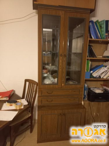 ארון ויטרינה