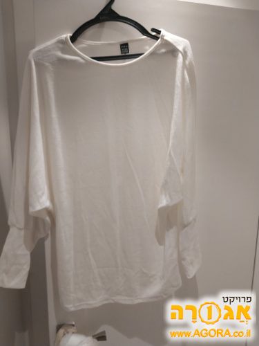 חולצת סריג לבנה נשים
