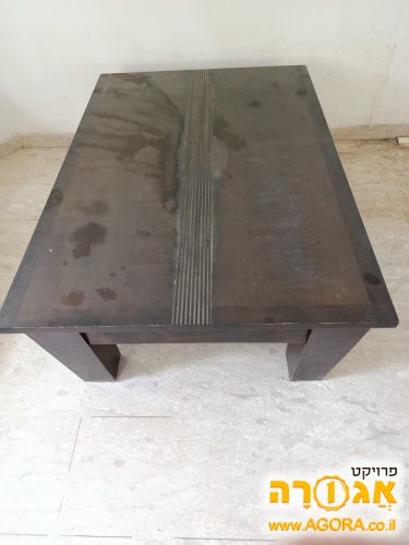 שלחן סלון