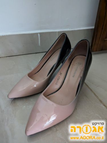 נעלי עקב