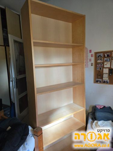 2 כונניות ספרים גבוהות