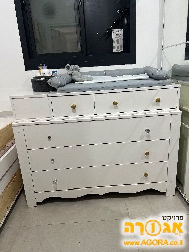שידת החתלה