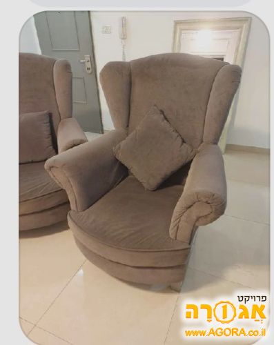 2 כורסאות למסירה