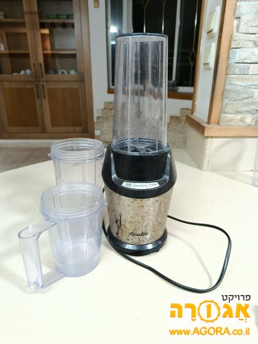 בלנדר שייקר
