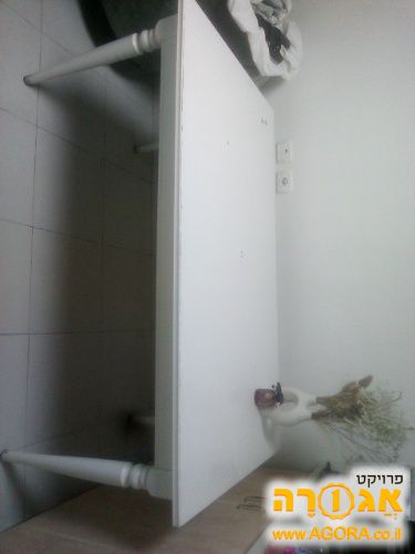 שולחן