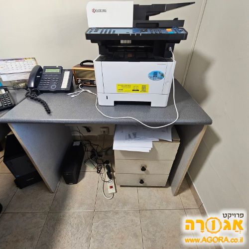 שולחן משרדי