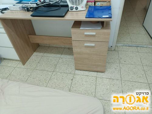 שולחן כתיבה