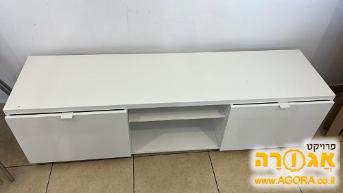 מזנון לסלון במצב טוב