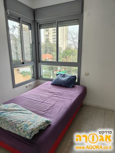 מיטת יחיד