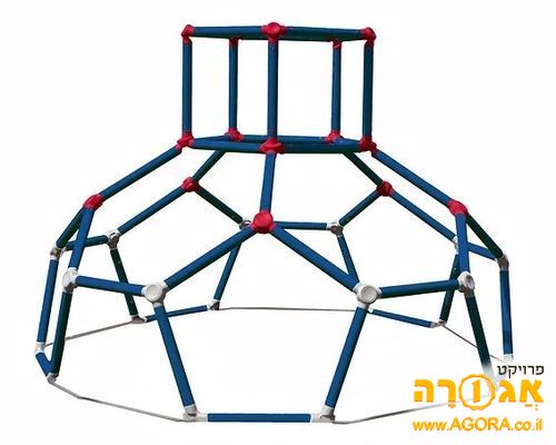 מתקן טיפוס לילדים
