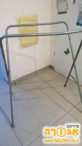 מעמד לאמבטית תינוק