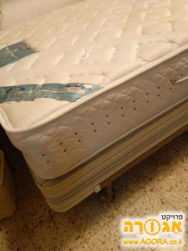 מיטה גדולה