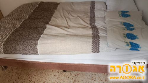 מיטה 1.5 רוחב-1.20