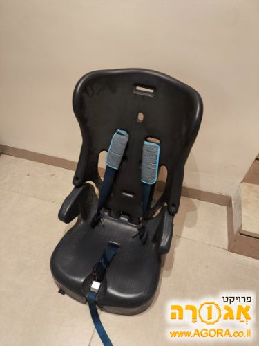 בוסטר עם גב ישן