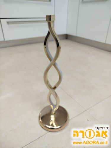 מנורת שולחן