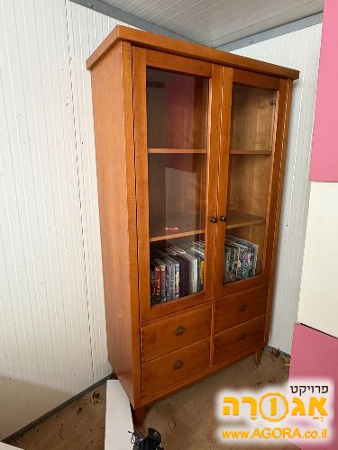 ארון פינתי