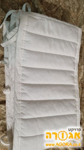 מגן ראש למיטת תינוק