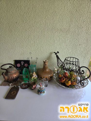 אוסף פריטי נוי קטן וחמוד
