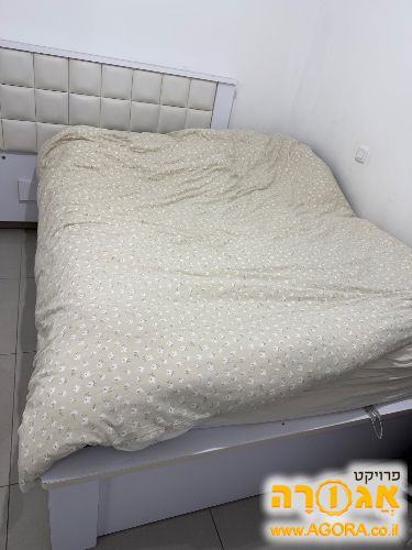מיטה זוגית