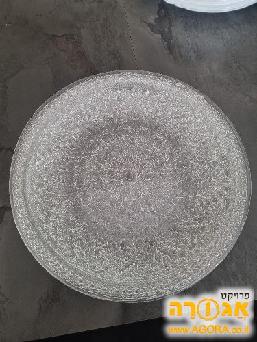 צלחות זכוכית