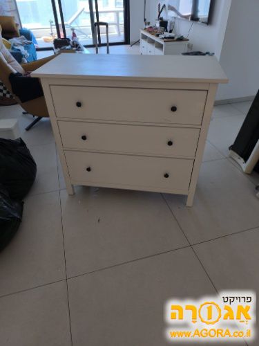 שידת מגירות