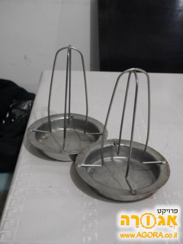 מעמד לצליית עוף שלם בתנור