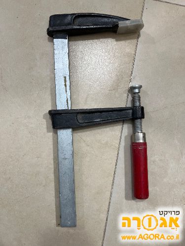 מצמד / קליבה f