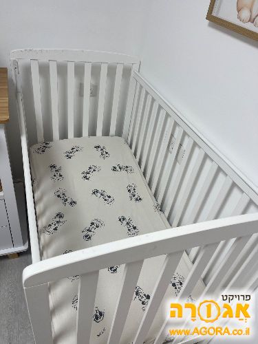 מיטת תינוק