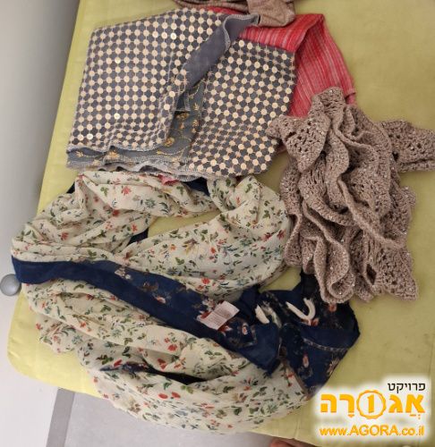 מטפחות וצעיף במצב טוב