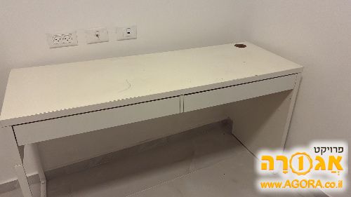 שולחן כתיבה