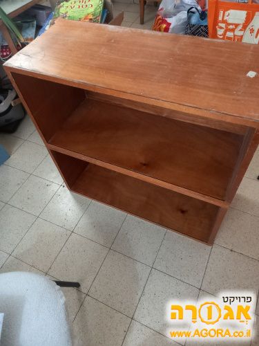 כוננית עץ