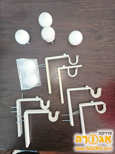 מחזיקי מוט וילון