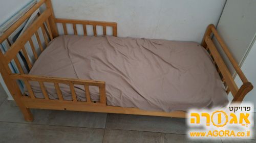 מיטת מעבר מתכווננת