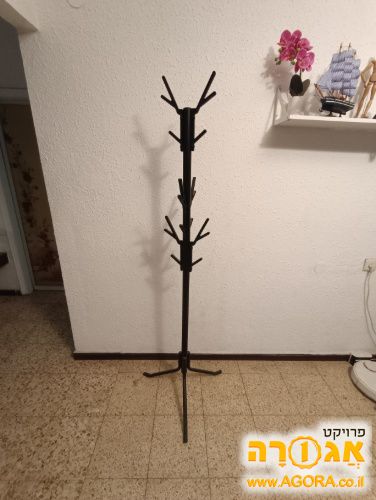 מתלה מעילים