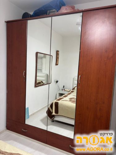 ארון בגדים