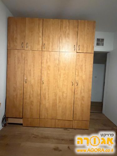 ארון בגדים