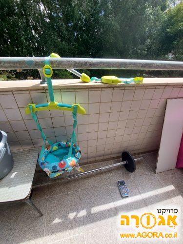 נדנדה לתינוק