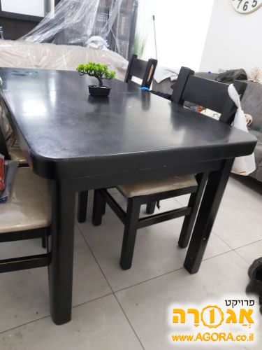 שולחן וכסאות ןסלון