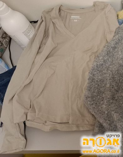 חולצה של הודיס לנשים מידה xs